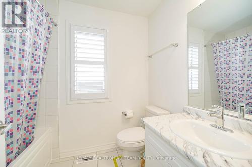 3086 Paperbirch Trail, Pickering, ON - Indoor Photo Showing Bathroom