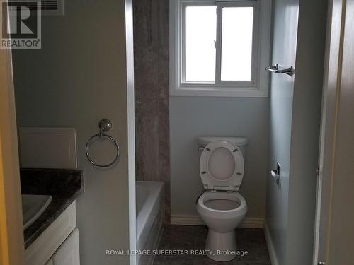 6 Huntley Court, Brampton, ON - Indoor Photo Showing Bathroom