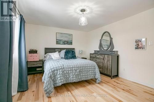 52 Carleton Place, Brampton, ON - Indoor Photo Showing Bedroom