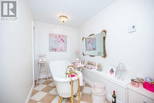 294 Lauren Road, Laurentian Hills, ON - Indoor Photo Showing Bathroom