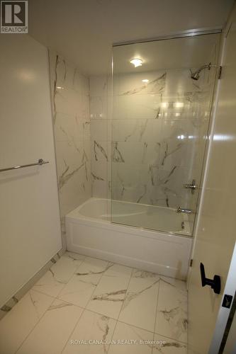 506 - 195 Commerce Street, Vaughan, ON - Indoor Photo Showing Bathroom