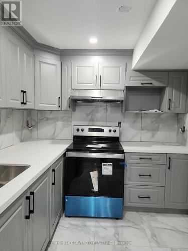 Bsmnt - 25 Benadir Avenue, Caledon, ON - Indoor Photo Showing Kitchen