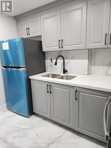 Bsmnt - 25 Benadir Avenue, Caledon, ON - Indoor Photo Showing Kitchen With Double Sink