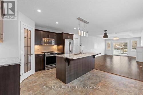 19 Sage Street, Belleville, ON - Indoor Photo Showing Kitchen With Stainless Steel Kitchen With Upgraded Kitchen