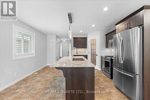 19 Sage Street, Belleville, ON - Indoor Photo Showing Kitchen With Stainless Steel Kitchen With Double Sink With Upgraded Kitchen