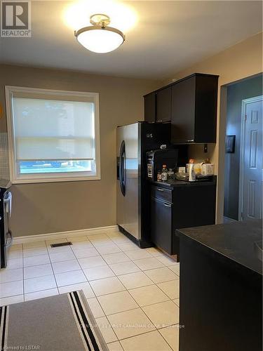 710 Wonderland Road S, London, ON - Indoor Photo Showing Kitchen