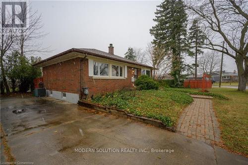 12 Robertson Place, St. Catharines, ON - Outdoor