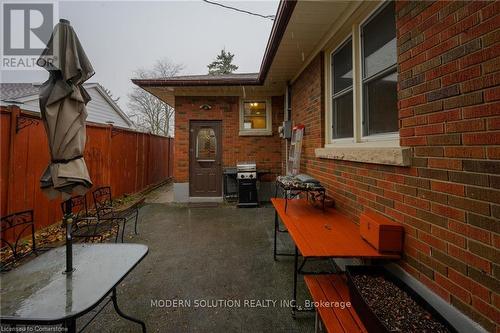 12 Robertson Place, St. Catharines, ON - Outdoor With Exterior