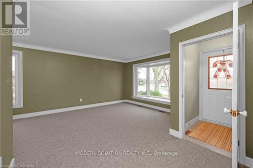 12 Robertson Place, St. Catharines, ON - Indoor Photo Showing Other Room