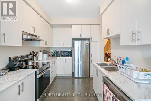 5 Sapphire Way, Thorold, ON - Indoor Photo Showing Kitchen With Stainless Steel Kitchen With Double Sink