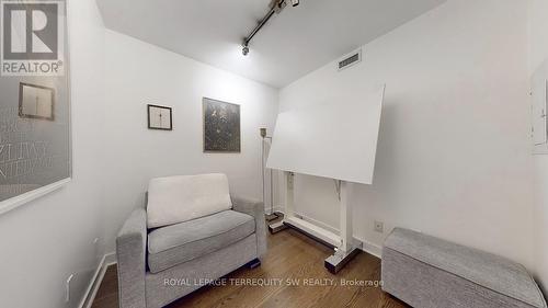 810 - 320 Richmond Street E, Toronto, ON - Indoor Photo Showing Other Room