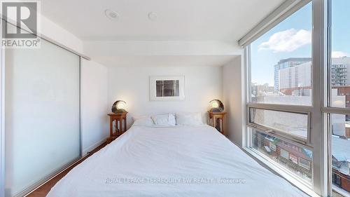 810 - 320 Richmond Street E, Toronto, ON - Indoor Photo Showing Bedroom