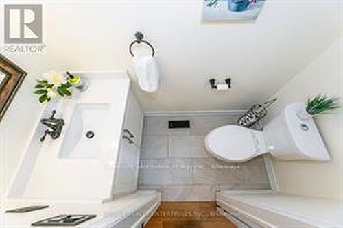 2564 Addingham Crescent, Oakville, ON - Indoor Photo Showing Bathroom