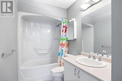 540 Ouellette Avenue Unit# 3E, Windsor, ON - Indoor Photo Showing Bathroom