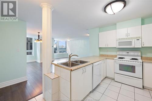 540 Ouellette Avenue Unit# 3E, Windsor, ON - Indoor Photo Showing Kitchen With Double Sink