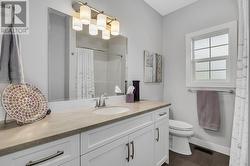 2nd Full 4pce Bathroom - 