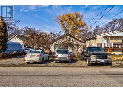 792 Burne Avenue, Kelowna, BC - Outdoor