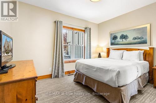 109 - 184 Snowbridge Way, Blue Mountains (Blue Mountain Resort Area), ON - Indoor Photo Showing Bedroom