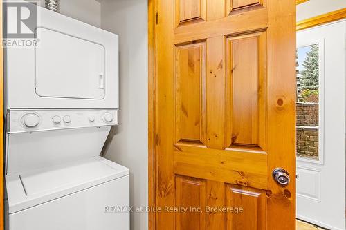 109 - 184 Snowbridge Way, Blue Mountains (Blue Mountain Resort Area), ON - Indoor Photo Showing Laundry Room