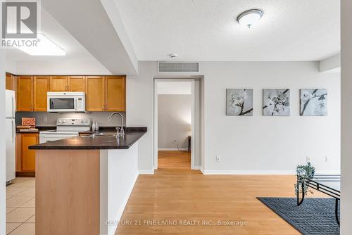 2801 - 30 Harrison Garden Boulevard, Toronto, ON - Indoor Photo Showing Kitchen With Double Sink