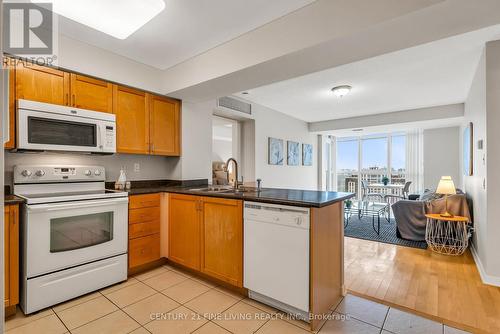 2801 - 30 Harrison Garden Boulevard, Toronto, ON - Indoor Photo Showing Kitchen With Double Sink