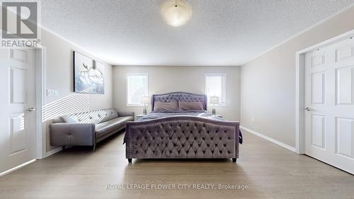 187 Valleyway Drive, Brampton, ON - Indoor Photo Showing Bedroom