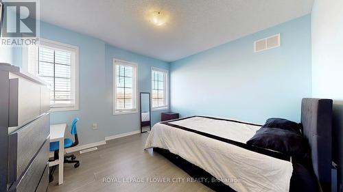 187 Valleyway Drive, Brampton, ON - Indoor Photo Showing Bedroom