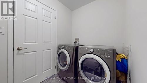 187 Valleyway Drive, Brampton, ON - Indoor Photo Showing Laundry Room