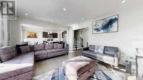 187 Valleyway Drive, Brampton, ON - Indoor Photo Showing Living Room