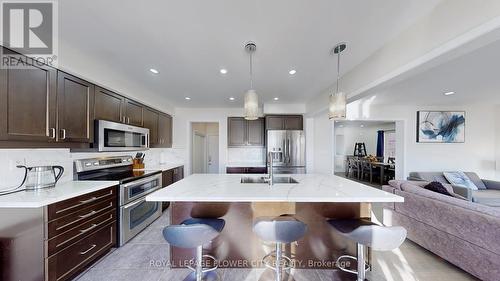 187 Valleyway Drive, Brampton, ON - Indoor Photo Showing Kitchen With Stainless Steel Kitchen With Upgraded Kitchen