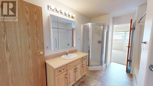 10108 108 Avenue, Fort St. John, BC - Indoor Photo Showing Bathroom