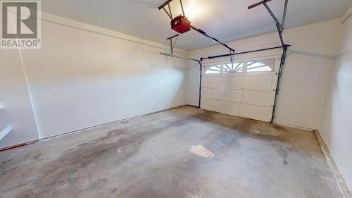 10108 108 Avenue, Fort St. John, BC - Indoor Photo Showing Garage