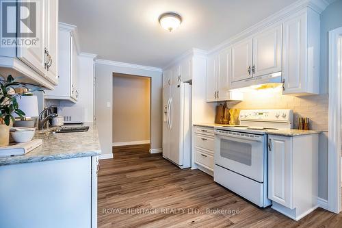 4 - 605 Whitaker Street, Peterborough, ON - Indoor Photo Showing Kitchen