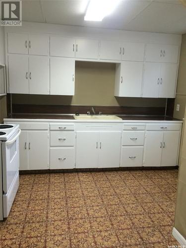 601 3Rd Street, Estevan, SK - Indoor Photo Showing Kitchen