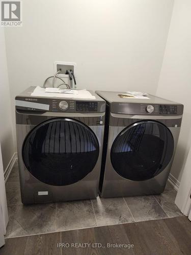 262 Velvet Way S, Thorold, ON - Indoor Photo Showing Laundry Room