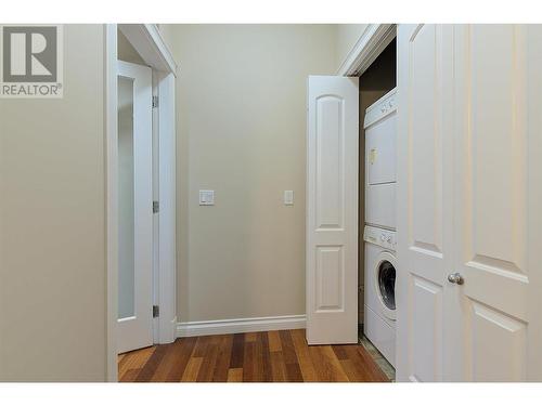 550 Glenmeadows Road Unit# 115, Kelowna, BC - Indoor Photo Showing Laundry Room