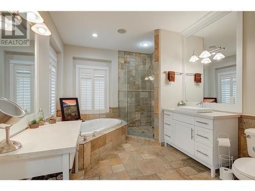 550 Glenmeadows Road Unit# 115, Kelowna, BC - Indoor Photo Showing Bathroom