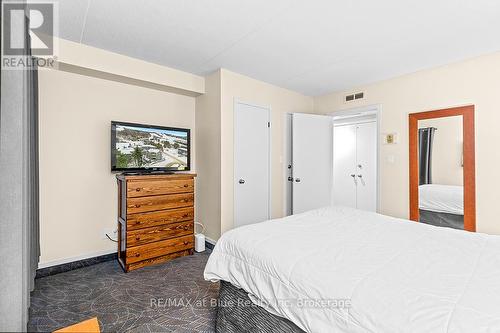 103 - 107 Ann Heggtveit Drive, Blue Mountains (Blue Mountain Resort Area), ON - Indoor Photo Showing Bedroom