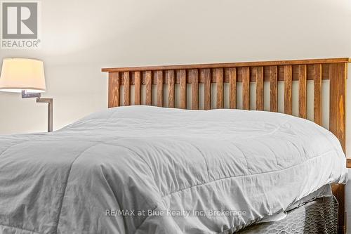 103 - 107 Ann Heggtveit Drive, Blue Mountains (Blue Mountain Resort Area), ON - Indoor Photo Showing Bedroom