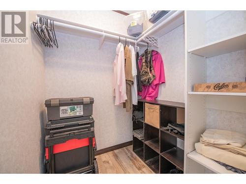 Walk in Closet - 844 Hutley Road Unit# 6, Armstrong, BC 