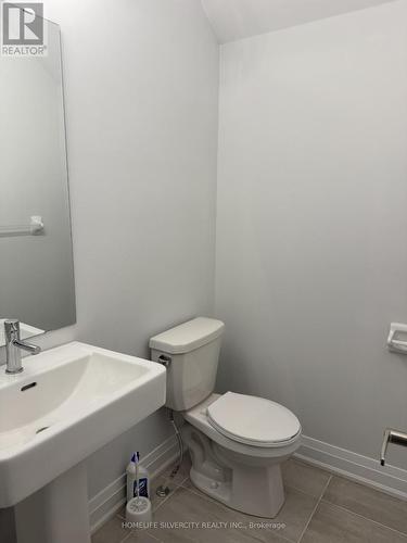 99 Seguin Street, Richmond Hill, ON - Indoor Photo Showing Bathroom