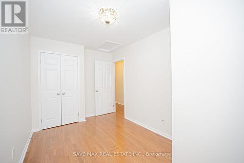 15 Eliza Avenue N, Kitchener, ON - Indoor Photo Showing Other Room