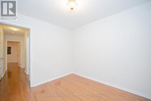 15 Eliza Avenue N, Kitchener, ON - Indoor Photo Showing Other Room