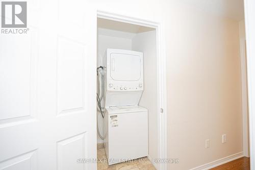 15 Eliza Avenue N, Kitchener, ON - Indoor Photo Showing Laundry Room