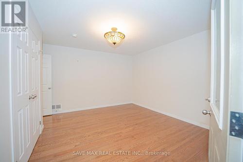 15 Eliza Avenue N, Kitchener, ON - Indoor Photo Showing Other Room