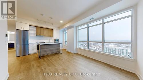 3007 - 30 Upper Mall Way, Vaughan, ON - Indoor Photo Showing Kitchen