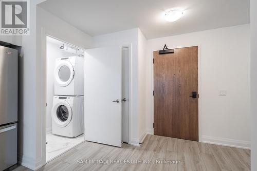 307 - 1035 Southdown Road, Mississauga, ON - Indoor Photo Showing Laundry Room