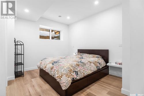 721 I Avenue S, Saskatoon, SK - Indoor Photo Showing Bedroom