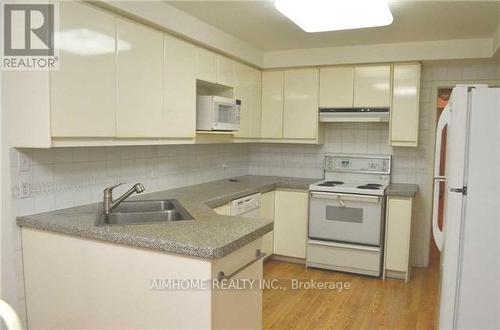 3 Bathford Crescent, Toronto, ON - Indoor Photo Showing Kitchen With Double Sink