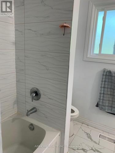 3 Bathford Crescent, Toronto, ON - Indoor Photo Showing Bathroom